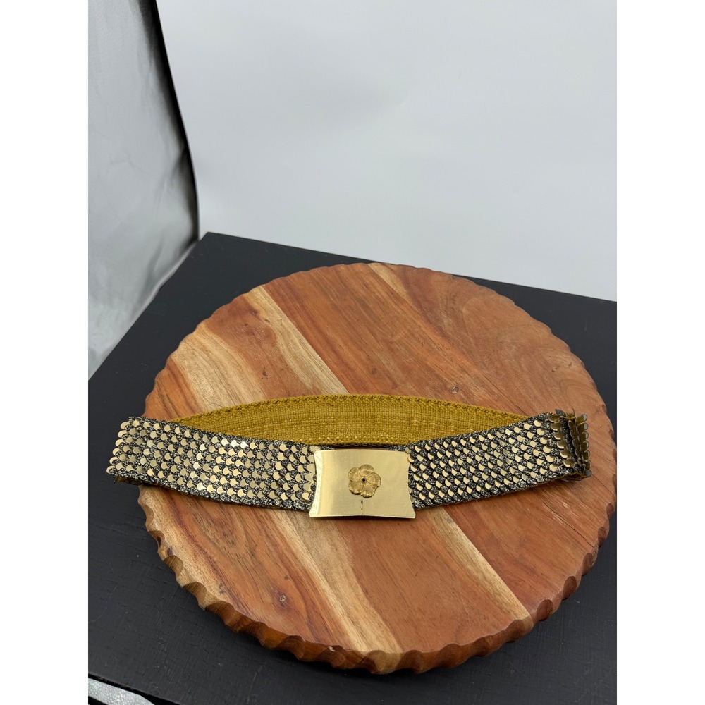 Unbranded Vintage Stretch Waist Belt Women OS Gold Mustard Floral Scale Metallic